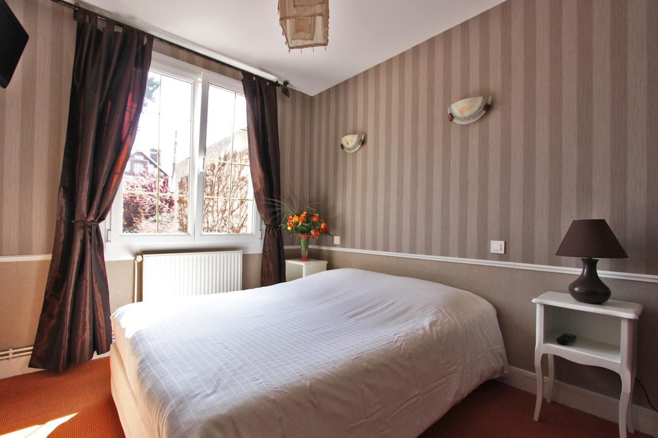 Hotel De La Plage Ouistreham Kültér fotó